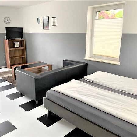 Apartment Voll Moebeliert Mit Balkon 不莱梅 外观 照片